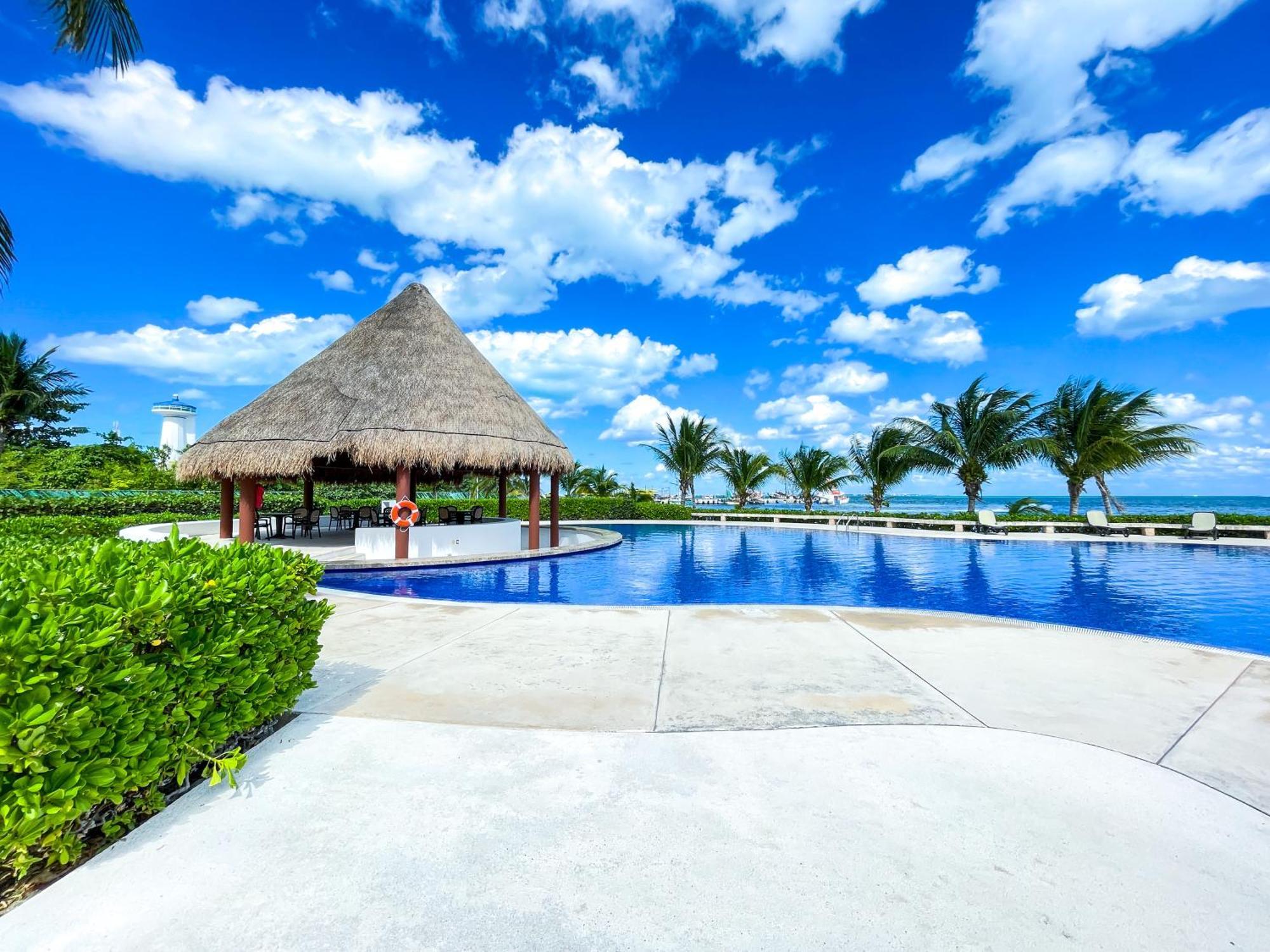 New Beachfront Luxury Apartments Cancún Exterior foto